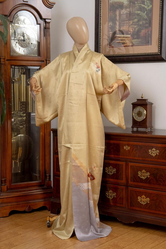 DEAR VANILLA Authentic Traditional Japanese Homongi Kimono for Women Vintage Silk Robe Made in Japan KMH-0131
