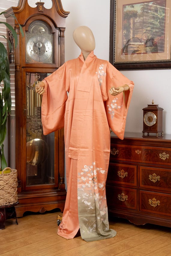 DEAR VANILLA Authentic Traditional Japanese Homongi Kimono for Women Vintage Silk Robe Made in Japan KMH-0129