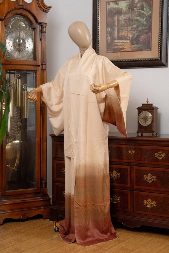 DEAR VANILLA Authentic Traditional Japanese Kimono for Women Vintage Dress Robe Made in Japan Genuine Original KM-0645