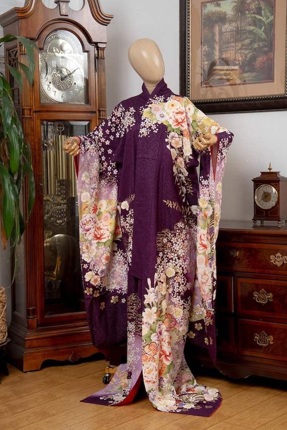 DEAR VANILLA Authentic Traditional Japanese Furisode Kimono for Women Vintage Silk Robe Made in Japan KMF-0326