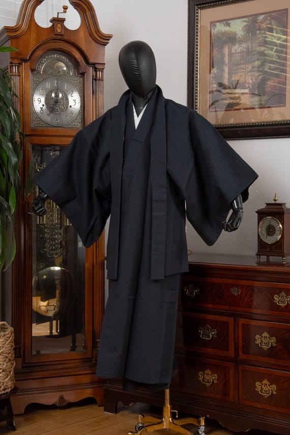 DEAR VANILLA Vintage Traditional Authentic Men's Kimono & Haori Set Japanese Samurai Robe/Jacket Ensemble Dress Genuine Vintage MKE-0179