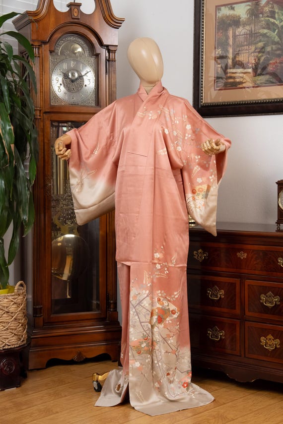 DEAR VANILLA Authentic Traditional Japanese Homongi Kimono for Women Vintage Silk Robe Made in Japan KMH-0126