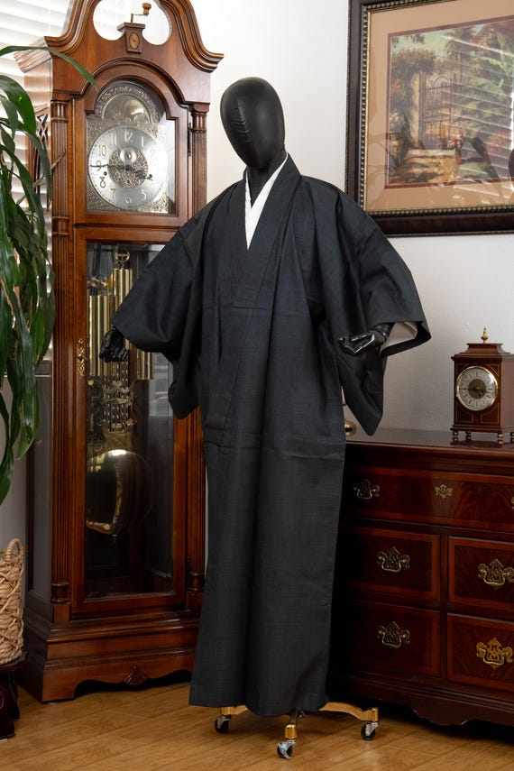 DEAR VANILLA Authentic Vintage Traditional Men's Kimono Japanese Robe Gown Samurai Made in Japan MKM-0191
