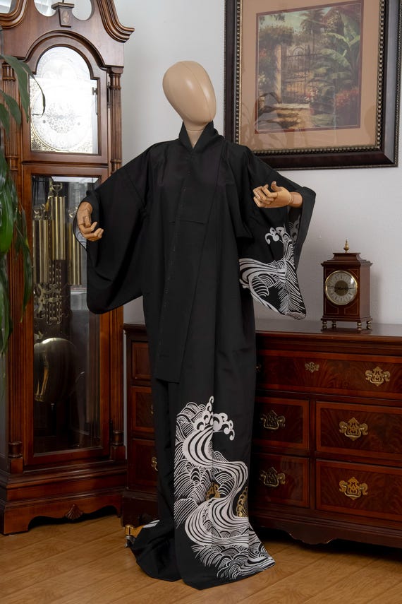 DEAR VANILLA Authentic Traditional Japanese Kimono for Women Vintage Dress Robe Made in Japan Genuine Original KM-0626