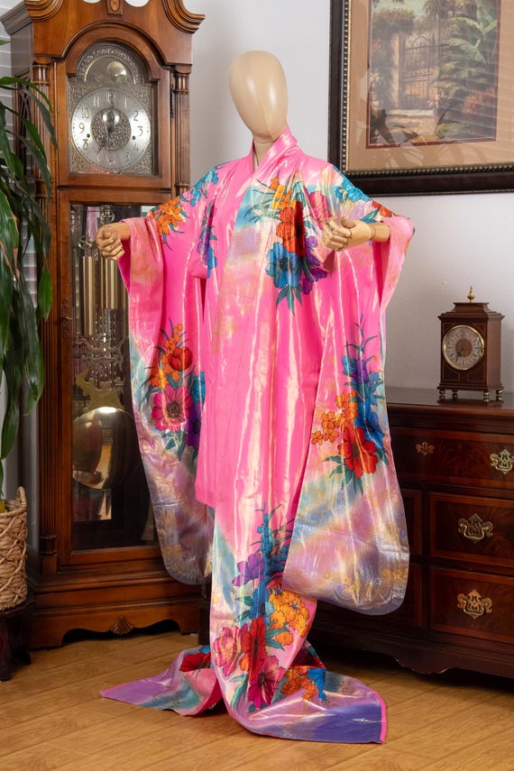 DEAR VANILLA Authentic Traditional Japanese Kakeshita Wedding Kimono for Women Vintage Silk Robe Made in Japan KST-0060
