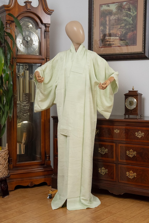 DEAR VANILLA Authentic Traditional Japanese Iromuji Kimono for Women Vintage Robe Made in Japan Original KMI-0166