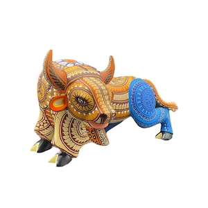 Oaxacan Alebrije Buffalo – Vibrant Hand-Painted Mexican Wood Sculpture – Medium