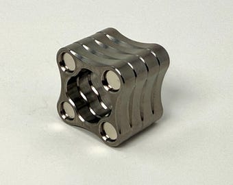 Juguete antiestrés magnético, apilable y háptico de acero inoxidable pulido "Micro" / Juguete antiestrés de metal / Juguete antiestrés / Juguete para adultos