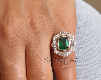 Emerald Cubic Zirconia Art Deco Ring - Vintage Style Silver