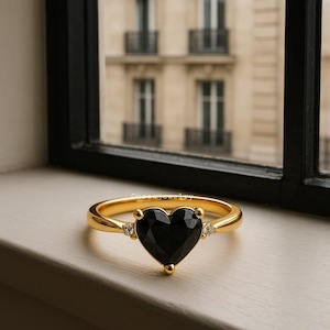 14K Yellow Gold Black Heart Ring: Modern Promise Ring