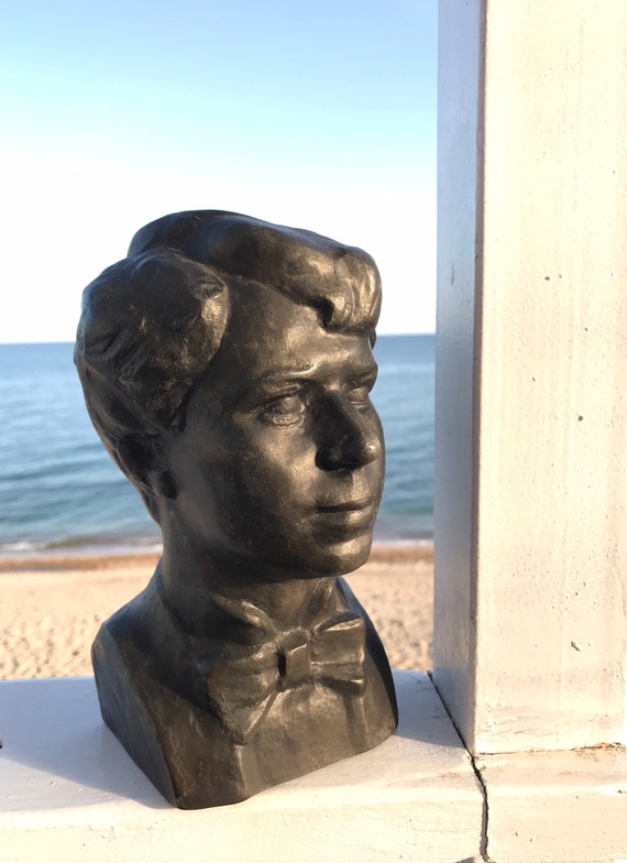 Busty Sculpture Nude Art