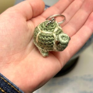 Crochet Turtle Keychain, Amigurumi Tortoise, Handmade Keychain, Purse Decoration