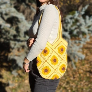 Sunrise Crochet Sunflower Bag, Crochet Shoulder Bags, Floral Shoulder Bag, Knit Mini Daisy Bag, Granny Square Bag, Crochet Purse, Tote Bag