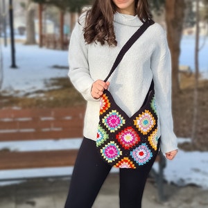 Black Crochet Tote Bag, Granny Square Afghan Bag, Hobo Bag, Boho Bag, Crochet Purse, Retro Bag, Hippie Bag, Afgan Crochet, Vintage Style