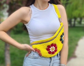 Yellow Knitted Fanny Bag, Crochet Daisy Bum Bag, Crochet Granny Square Crossbody Bag, Hobo Bag Women, Chest Bag, Patchwork Travel Bag