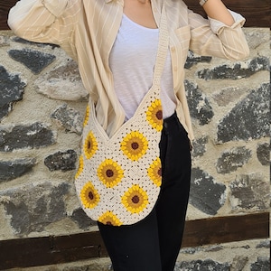 Crochet Crossbody Sunflower Bags, Shoulder HandKnit Daisy Bag, Granny Square Bag, Crochet Bag, Flower Bag, Crochet Purse