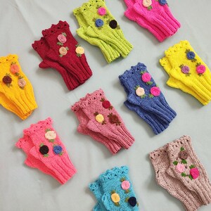 Gants au crochet vert sans doigts, gants dhiver tricotés floraux, gants floraux Half Finger, gants pour femmes, fleur sans doigts image 8