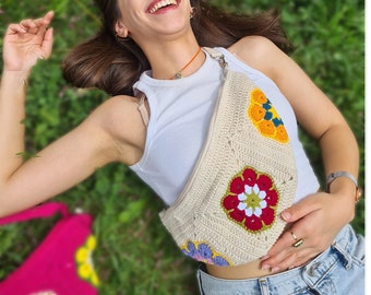 Beige Bum Bag, Knitted Fanny Bag, Crochet Daisy Bag, Crochet Granny Square Crossbody Bag, Hobo Bag Women, Chest Bag, Patchwork Travel Bag