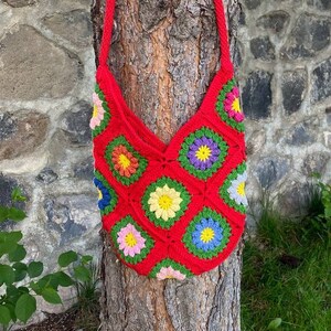 Red Crochet Crossbody Sunflower Mini HandBags, Flowers in Squares design, Crochet Daisy Bag, Granny Square Bag, Crochet Afghan Bag