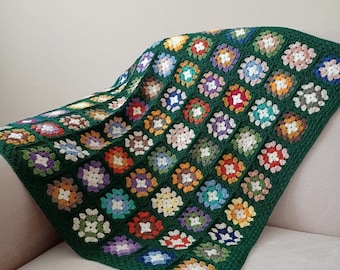 Granny Square Knitted Blanket, Green Crochet Afghan Blanket, Baby Blanket Patchwork blanket, Vintage Look, Home Decor, Mother Day Gift