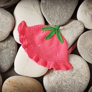 Red Strawberry Crochet Bucket Hat, Knitted Strawberry Hat, Handmade bucket beanie, Cute Fruit Crochet Hat, Gift for her, Christmas Gift