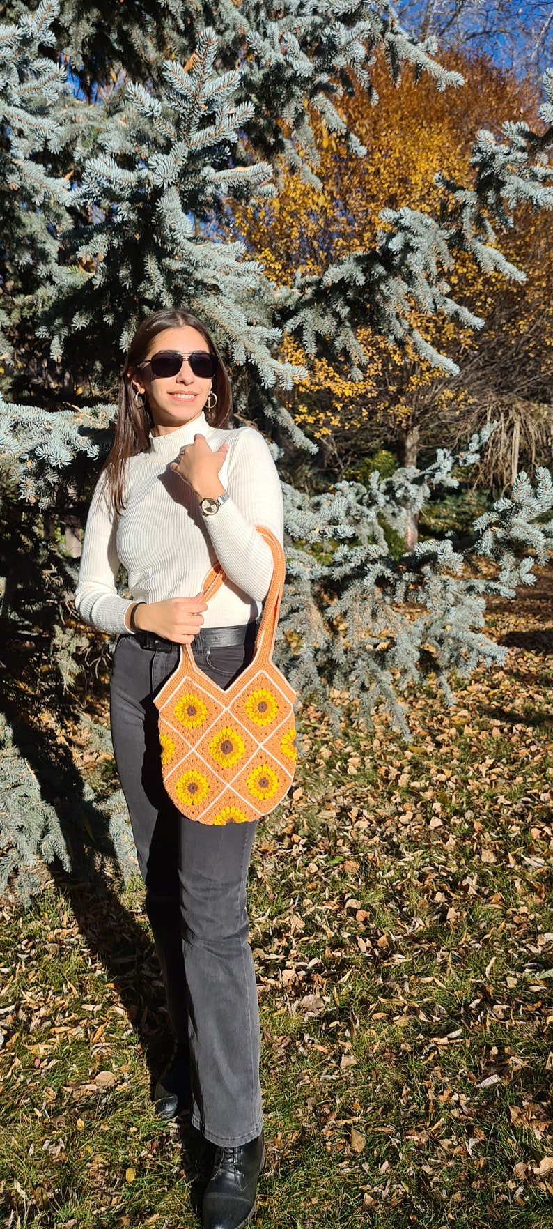 Sunstone Sunflower Bag, Crochet Mini Shoulder Bags, Floral Knit Bag, Mini Daisy Bag, Grannysquare Bag, Crochet Purse, Knit Tote Bag image 3