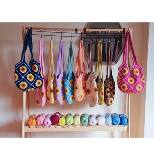 Sunstone Sunflower Bag, Crochet Mini Shoulder Bags, Floral Knit Bag, Mini Daisy Bag, Grannysquare Bag, Crochet Purse, Knit Tote Bag image 7