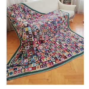 Crochet Afghan Blanket, Granny Square Bedspread Throw, Knitted sofa blanket, large crochet blanket, vintage blanket, retro blanket