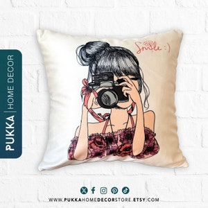 Funda de almohada de tiro de chica de moda, funda de almohada de sonrisa, decoración de chica hermosa y bonita, funda de cojín de dibujos animados - PHD0223