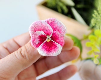 Broche bordado Pansy, alfiler de broche de flores, regalo de flores silvestres, broche de flores de viola, pensamiento rosa, pensamiento púrpura