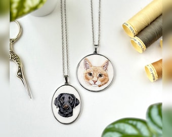Embroidered pet portrait pendant, custom embroidery from photo, embroidered brooch, Pet memorial jewelry