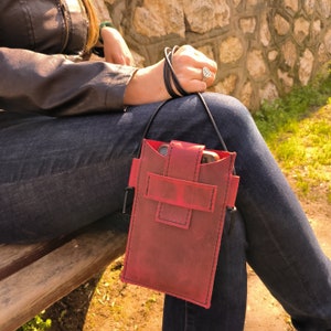 Leather Crossboyd Bag, Hand Stitched Leather  Handmade Phone Case, Genuine Leather Smartphone Purse, Minimalist, Crossbody Leather Purse