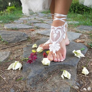 White Beach Wedding Lace Barefoot Sandals, Wedding Anklets, Shoe Barefoot, Beaded Pearl Anklets, Embroidered Bride Shoes, Beach Party Sandal