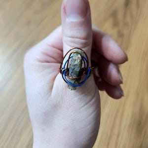 Kyanite ring // copper wire wrapped ring // minimalist ring // Kyanite wire wrapped ring // Size 12 ring // natural Kyanite crystal