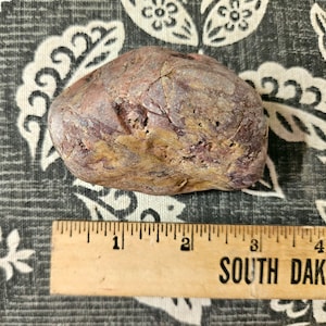 Raw dark Chert Quartzite chunk // raw mineral // natural Chert mineral // home and office decoration // collection piece // raw Quartzite