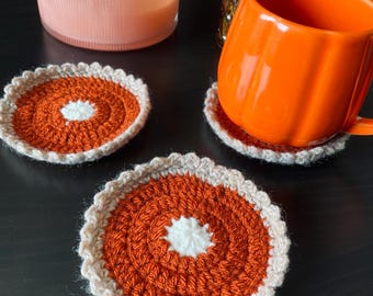 Pumpkin Pie Crochet Coasters – Handmade Fall Table Decor, Autumn Mug Rug Set, Cozy Thanksgiving Gift, Cottagecore Kitchen Accessory