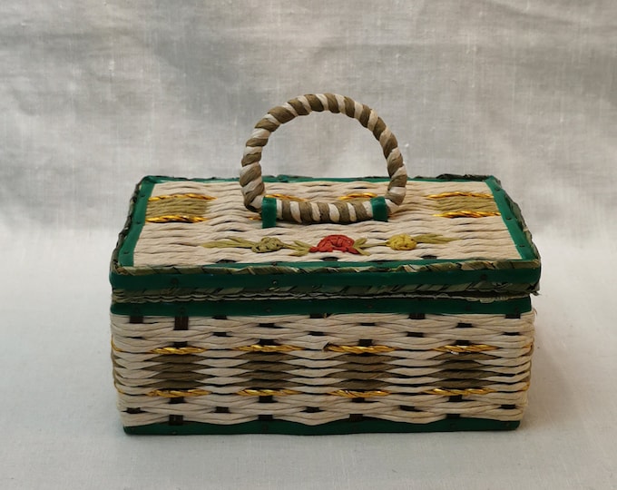 Beautiful Vintage Retro Jewelry Box with Handle - Unique Trinket Box and Treasure Keeper
