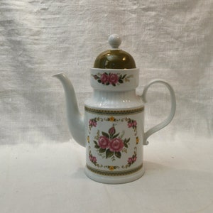 Vintage Bavarian Winterling Tea Pot - Stunning Design
