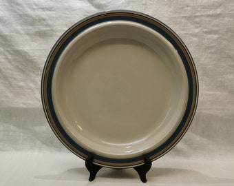 Vintage Arabia Uhtua, Finland, Porcelain Serving Dish