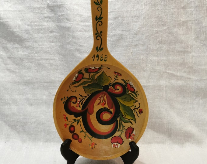 Vintage Norwegian folk art Rosemalt wooden spoon or ladle, Nordic Pattern, Traditional Scandinavian Rosemaling