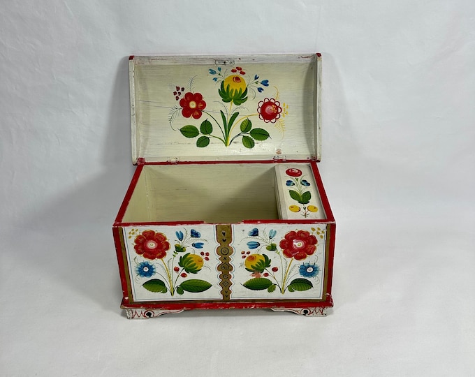 Rare Vintage Os Painted Nordic Pattern Chest - 1900s Handmade Norwegian Treasure Box