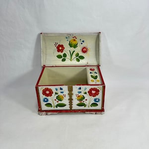 Rare Vintage Os Painted Nordic Pattern Chest - 1900s Handmade Norwegian Treasure Box