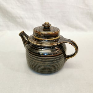 Collectible Vintage Mahonki Arabia Tea Pot from Finland - Porcelain Pot in Perfect Condition