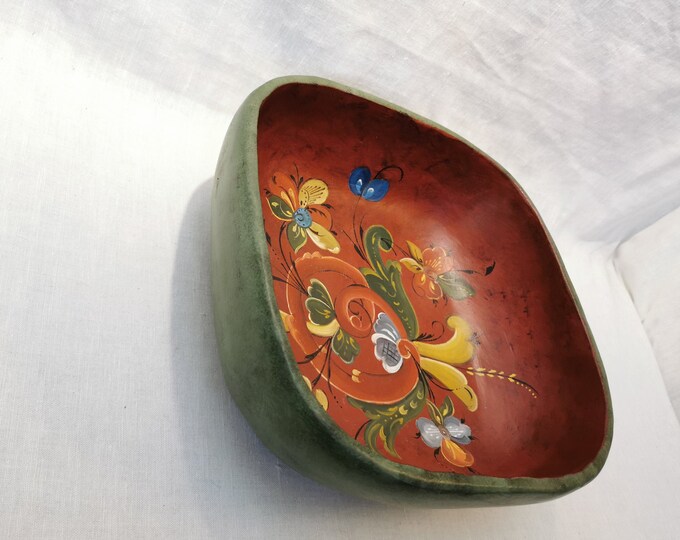Vintage Norwegian Rosemalt Wooden Bowl | Handpainted Green & Rose Design | Fruit, Chips, Snacks, Decor