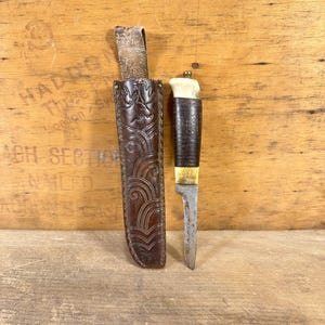 Norwegian Knife with Custom Nordic Details 1960s - Ideal Gift for Hunters and Fishermen!