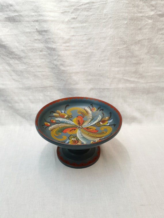 Vintage Norwegian folk art Rosemalt wooden bowl