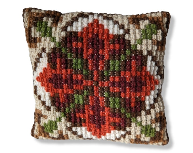 Vintage Retro Nordic Embroidered Pillow - Scandinavian Folk Art Cushion with Geometric Patterns