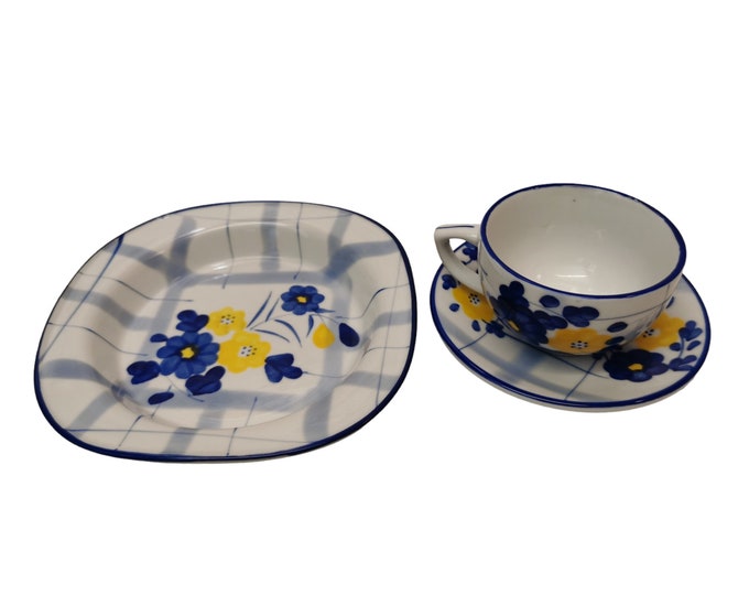 Vintage Nordic Breakfast Set with Retro Flower Design - Tea/Coffee, Perfect Condition, Blue Lining