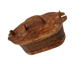 Vintage Norwegian oval tine box - Rare scandinavian birch bark box