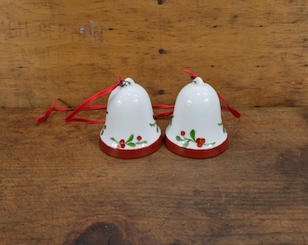 Campanas de porcelana pintadas a mano 1995 / Campanas decorativas nórdicas / Arte noruego / Decoración elegante para el hogar / Adorno para repisa de chimenea